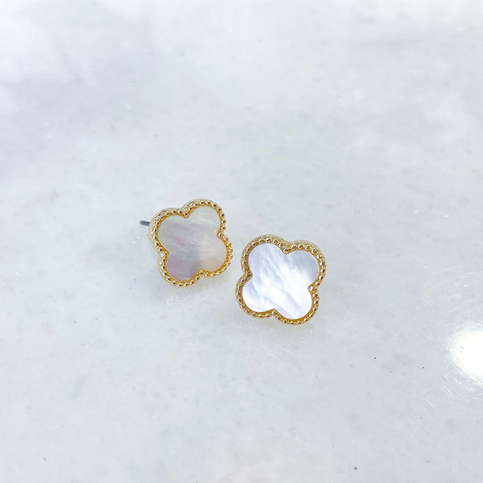 Small Clover Stud Earrings - Pearlised White